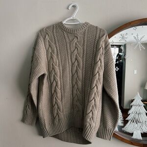 Aritzia heritage knitted sweater